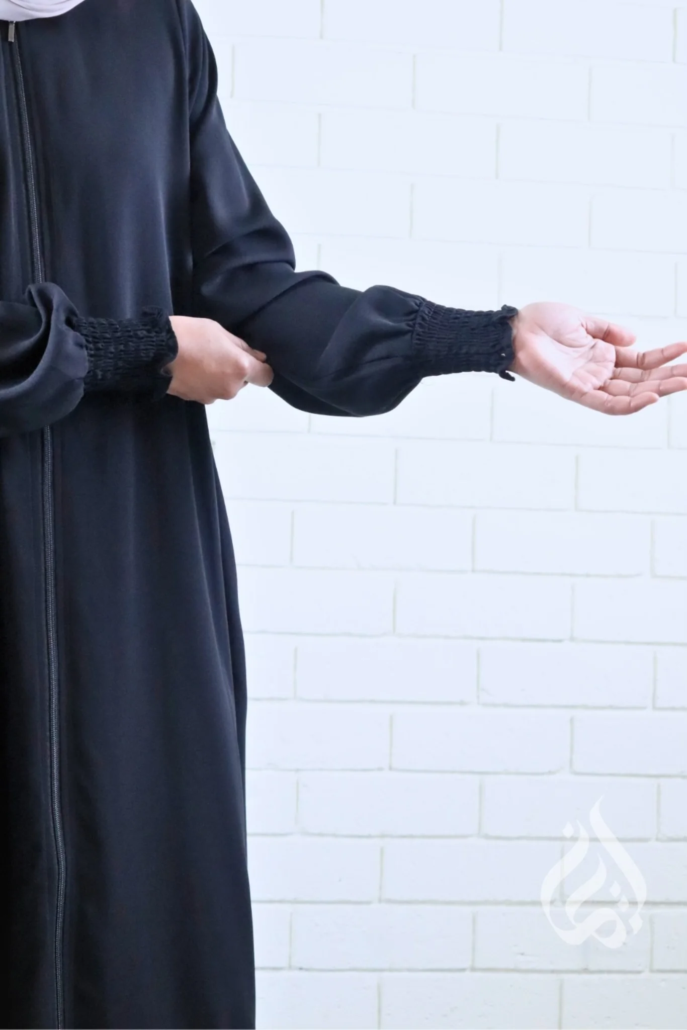 Front Zipped Abaya - Black - Image 6